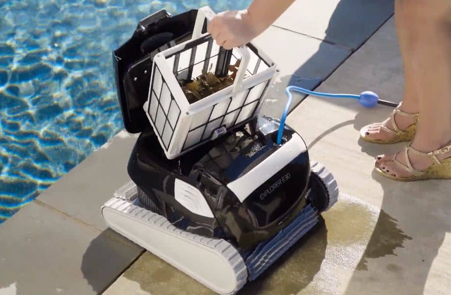 Dolphin Explorer E30’s large basket